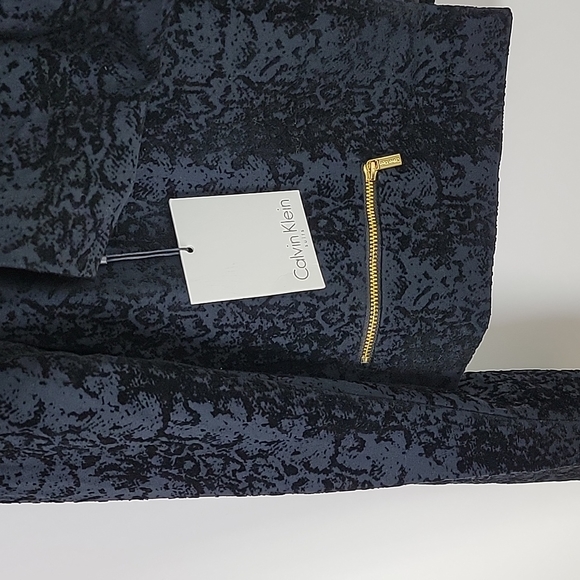 NWT. Calvin Klein velour open front patterned open front blazer size 12 - Picture 6 of 11